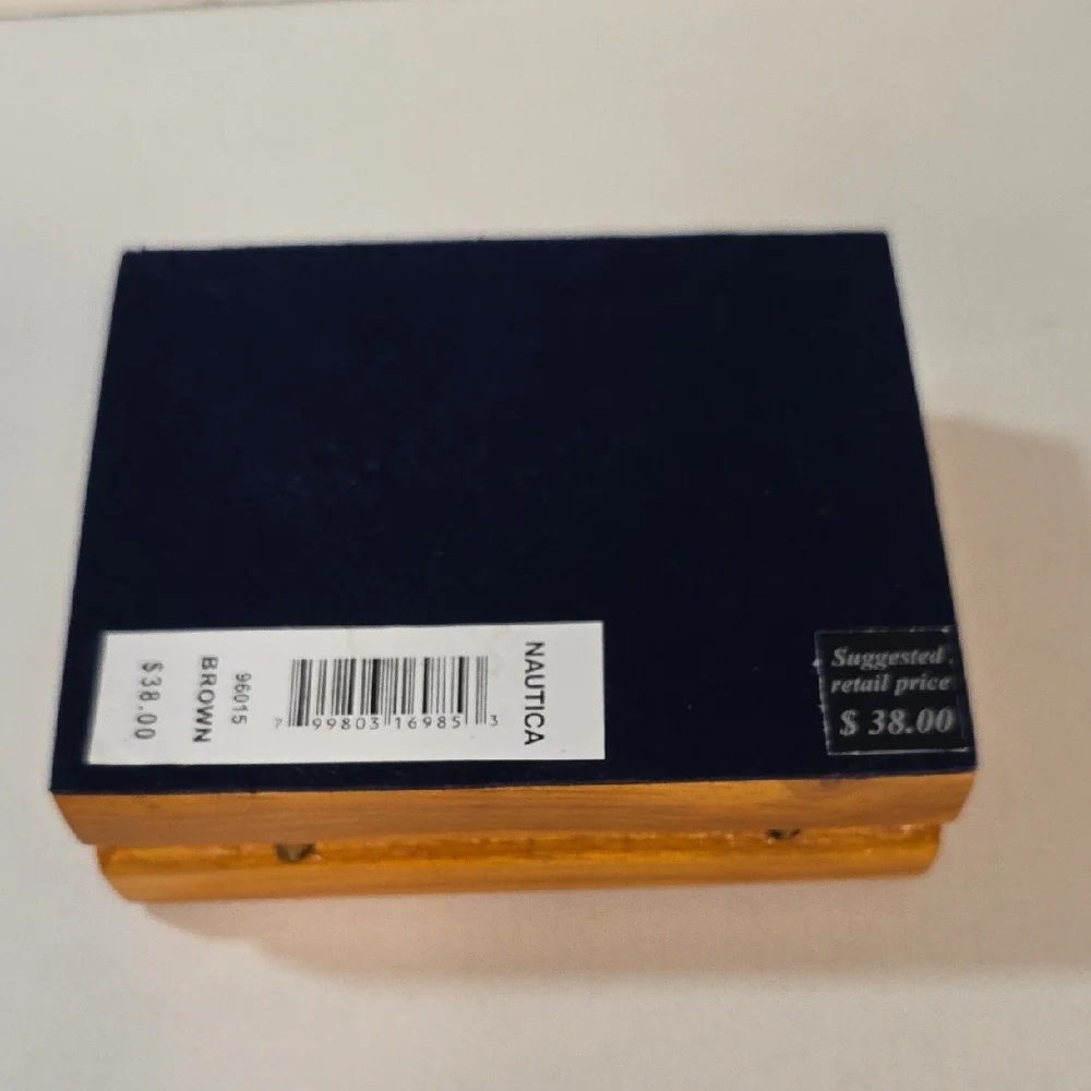 NAUTICA - Brown Card & Money Clip Holder - Wooden Box - New